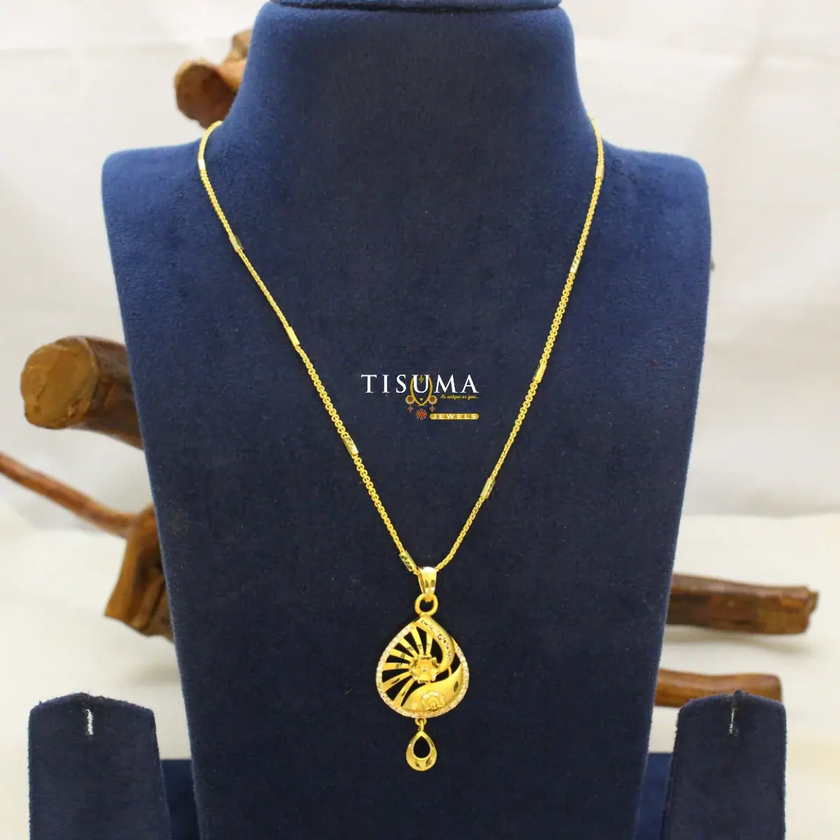 Traditional One Gram Gold Forming Openwork Sunburst Teardrop Motif Dollar Pendant with 18 Inch Textured Chain for Women